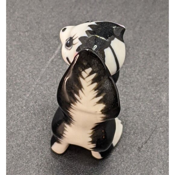 Bone China Skunk Mini Figurine Eyelashes Japan Kitsch Vtg MCM Hand Painted 1.75" - Picture 5 of 6